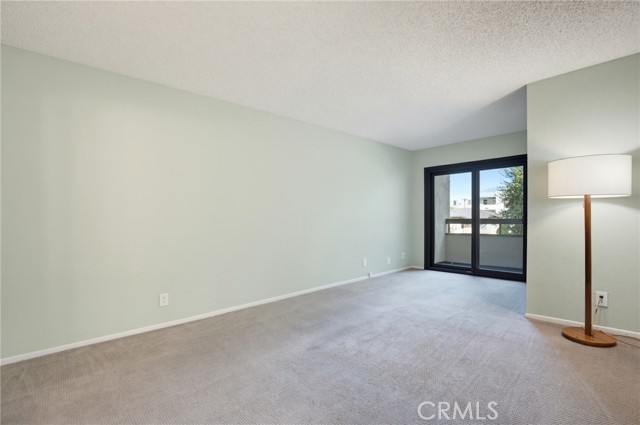 460 Oak Street, 215 photo 15
