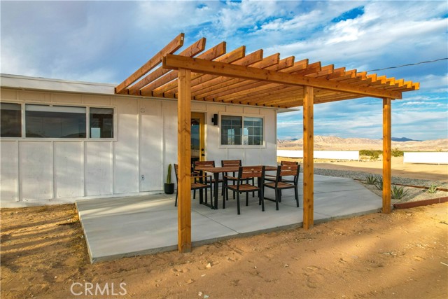 Detail Gallery Image 7 of 36 For 116 Rutho Rd, Twentynine Palms,  CA 92277 - 2 Beds | 2 Baths