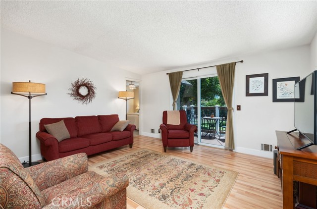 Detail Gallery Image 14 of 34 For 1260 Sinaloa Ave, Pasadena,  CA 91104 - 4 Beds | 2 Baths