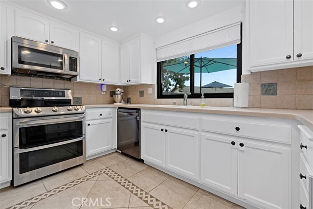 300 Corte Nacion, Chula Vista, CA 91910 photo 6