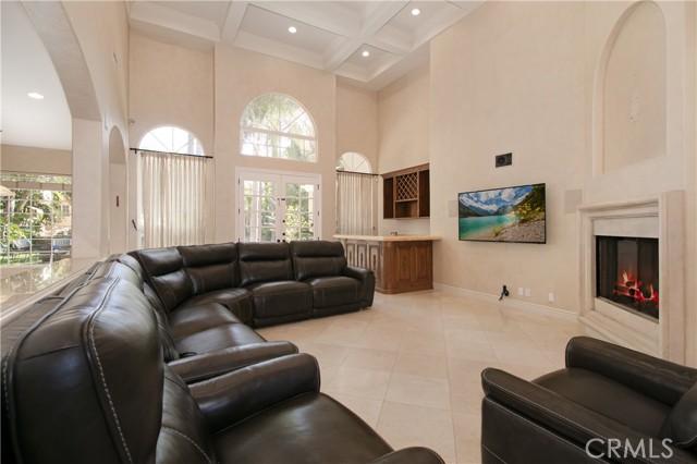 Detail Gallery Image 13 of 47 For 5218 Otis Ave, Tarzana,  CA 91356 - 7 Beds | 6 Baths