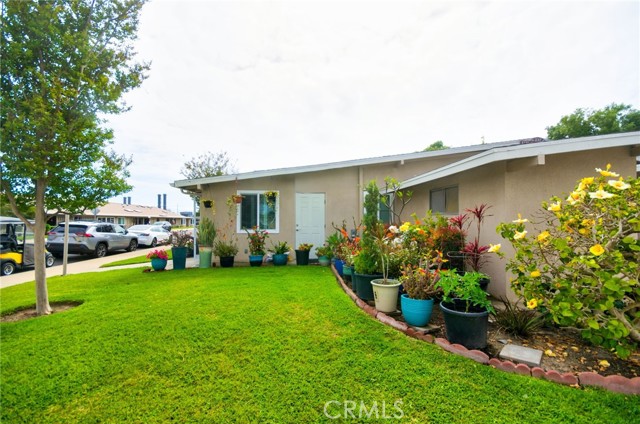 Detail Gallery Image 2 of 36 For 1121 Northwood Rd 237a   M9,  Seal Beach,  CA 90740 - 2 Beds | 2 Baths