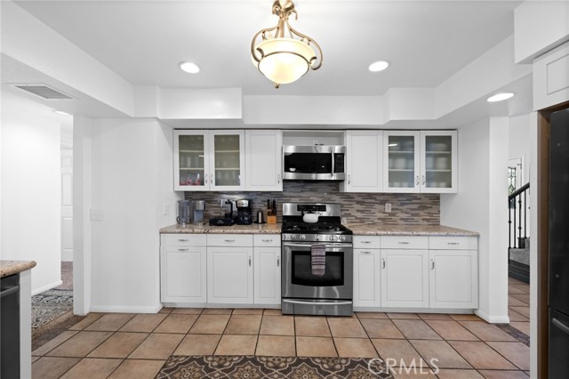 Detail Gallery Image 32 of 75 For 36350 Calle Poco, Temecula,  CA 92592 - 6 Beds | 5/1 Baths