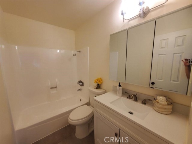 2431 12th Street, Riverside CA: https://media.crmls.org/medias/11da7196-af4c-4cd0-b845-d3572b0d9807.jpg