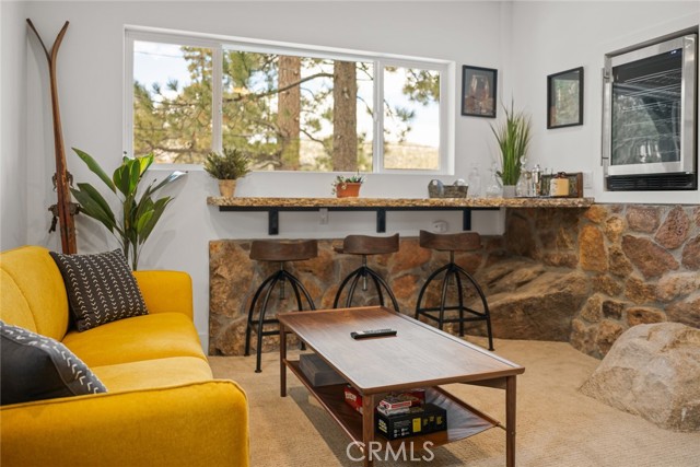 Detail Gallery Image 25 of 71 For 827 Penninsula, Big Bear Lake,  CA 92315 - 3 Beds | 2 Baths