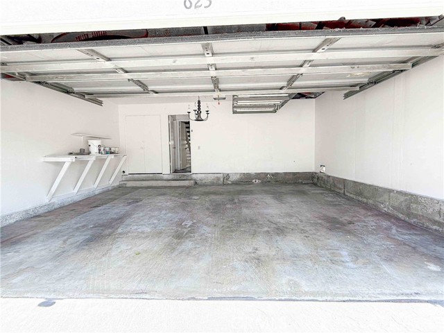 623 Lakeview Lane, Costa Mesa CA: https://media.crmls.org/medias/11db9b77-4525-4b96-9d65-b48d188655a5.jpg