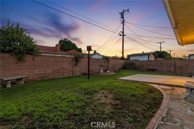 Detail Gallery Image 17 of 17 For 13961 Cantlay St, Van Nuys,  CA 91405 - 3 Beds | 2 Baths