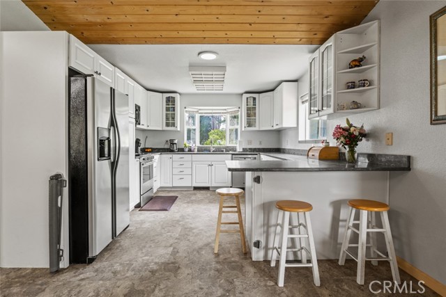 Detail Gallery Image 2 of 31 For 18520 Old Coast Hwy, Fort Bragg,  CA 95437 - 3 Beds | 2 Baths