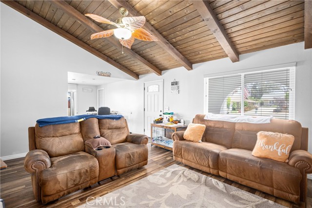 Detail Gallery Image 9 of 34 For 19927 Athenon Ave, Perris,  CA 92570 - 3 Beds | 2 Baths