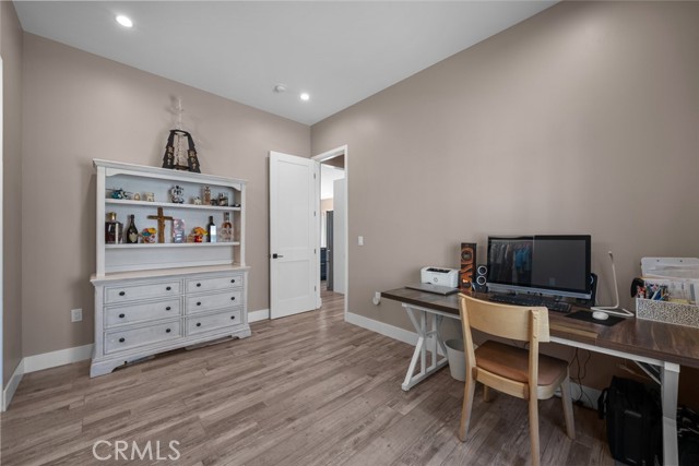 2920 Fairmount Avenue, La Crescenta CA: https://media.crmls.org/medias/11df7f87-cd29-4ca0-bcc7-303c7a63b1e9.jpg
