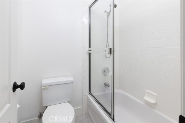 11 Southern Hills Drive, Aliso Viejo CA: https://media.crmls.org/medias/11e009c0-489d-442d-a29a-e8214a22e348.jpg