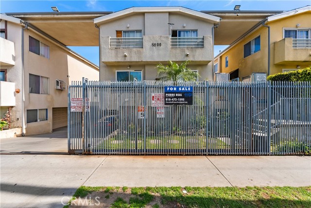 Detail Gallery Image 2 of 58 For 8800 Burnet Ave #15,  North Hills,  CA 91343 - 5 Beds | 3 Baths