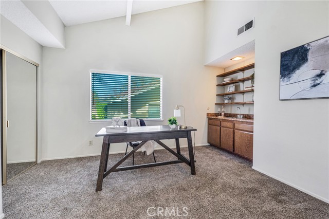 Detail Gallery Image 23 of 46 For 228 via Del Caballo, Oak Park,  CA 91377 - 4 Beds | 2/1 Baths