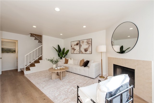 Detail Gallery Image 15 of 31 For 28 Exeter #19,  Irvine,  CA 92612 - 2 Beds | 2/1 Baths