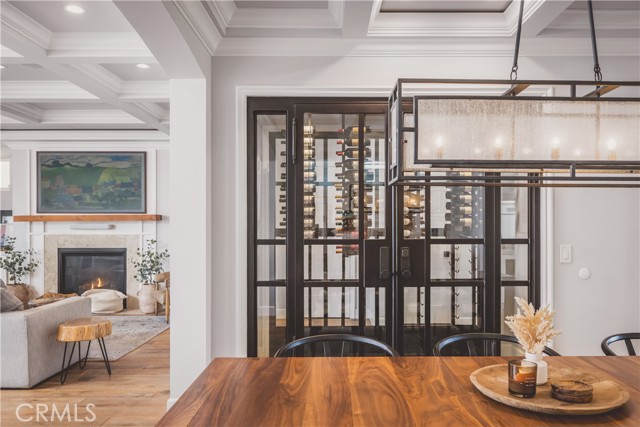 Detail Gallery Image 14 of 39 For 717 35th St, Manhattan Beach,  CA 90266 - 4 Beds | 4/2 Baths