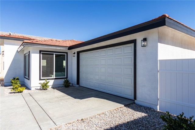 Detail Gallery Image 4 of 75 For 26987 Lakeview, Helendale,  CA 92342 - 4 Beds | 3 Baths