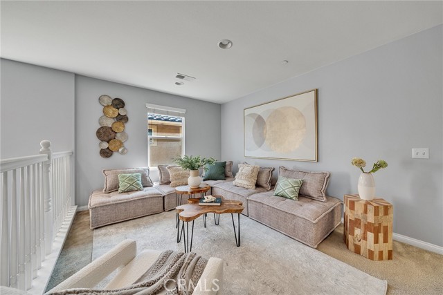 7265 Enclave Drive, Eastvale CA: https://media.crmls.org/medias/11e4e370-59e8-4573-baa9-42442c275105.jpg