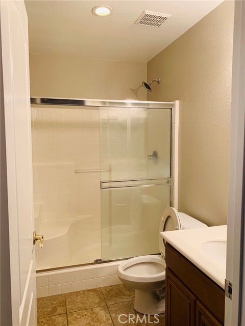 13759 Coldwater Court, Eastvale CA: https://media.crmls.org/medias/11e4ffa4-8d50-41ff-bda4-f7070aac31c6.jpg