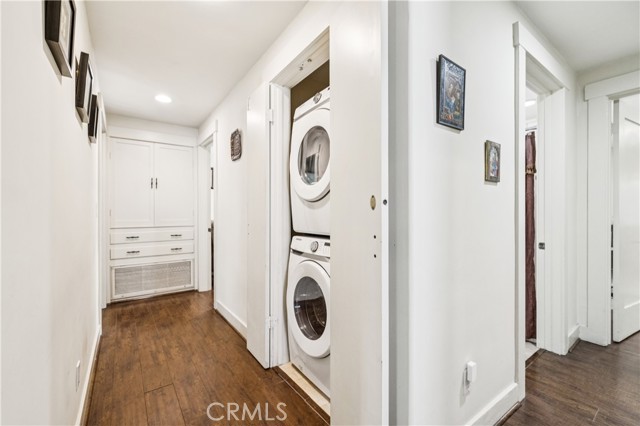 Detail Gallery Image 23 of 58 For 13621 Erwin St, Van Nuys,  CA 91401 - 4 Beds | 3 Baths