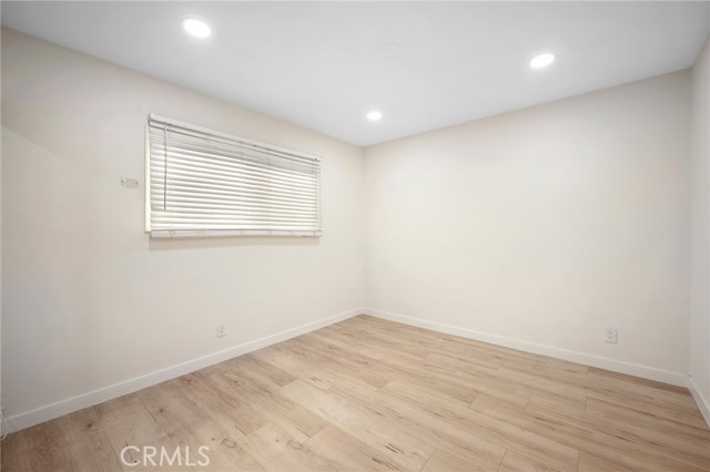 Detail Gallery Image 10 of 21 For 10230 Silverton #2,  Tujunga,  CA 91042 - 1 Beds | 1 Baths