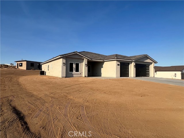 Detail Gallery Image 13 of 14 For 22440 Ocotillo Way, Apple Valley,  CA 92308 - 4 Beds | 3 Baths