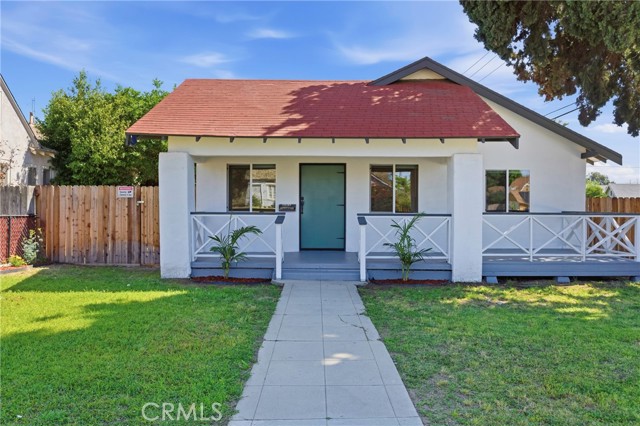 Detail Gallery Image 6 of 49 For 201 Lincoln St, Bakersfield,  CA 93305 - 3 Beds | 2 Baths