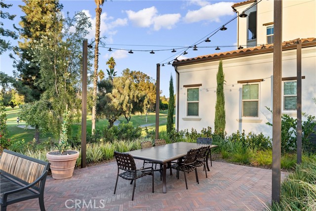 Detail Gallery Image 34 of 41 For 8900 Los Coyotes Ct #100,  Buena Park,  CA 90621 - 2 Beds | 2 Baths