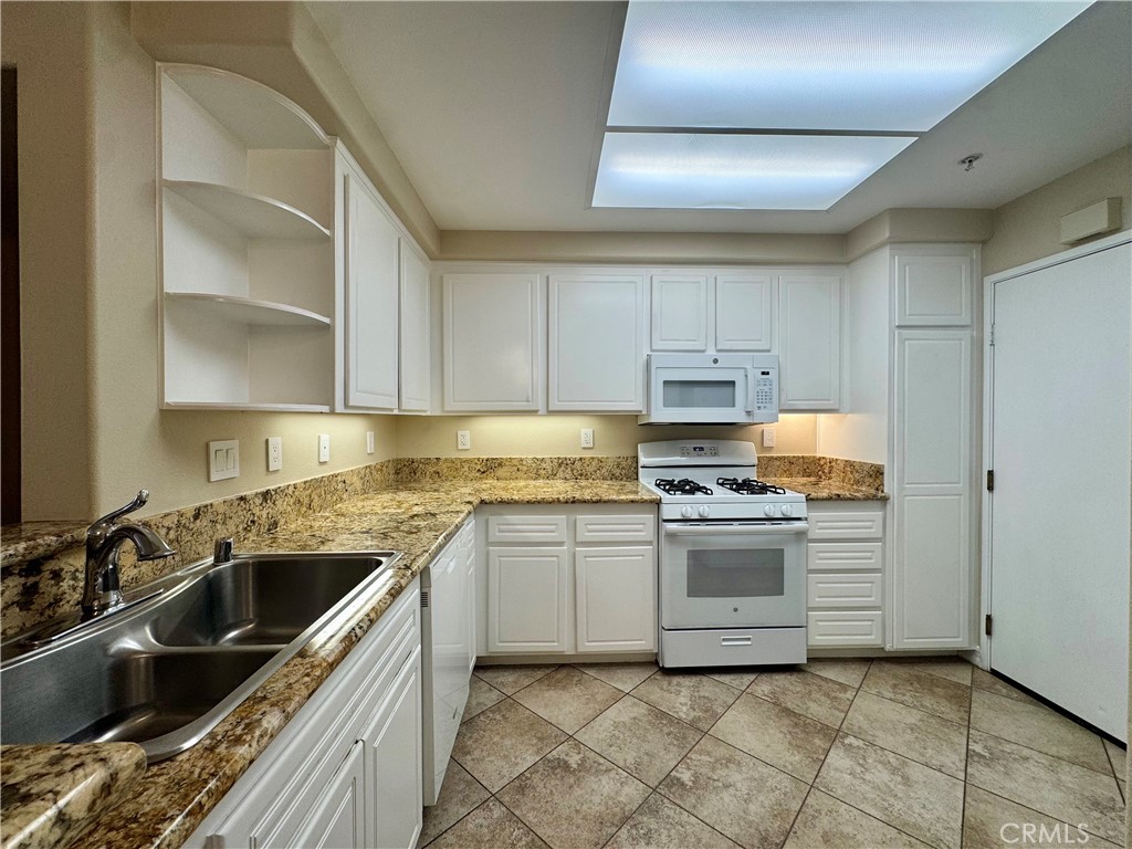 MLS #OC26138622 image #14