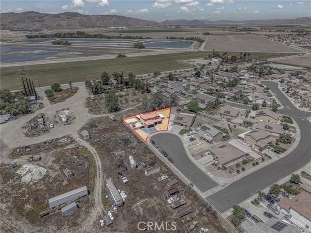 1559 Cabernet Court, San Jacinto CA: https://media.crmls.org/medias/11e8b1c2-26ac-449b-80ca-9fb48508a9a0.jpg