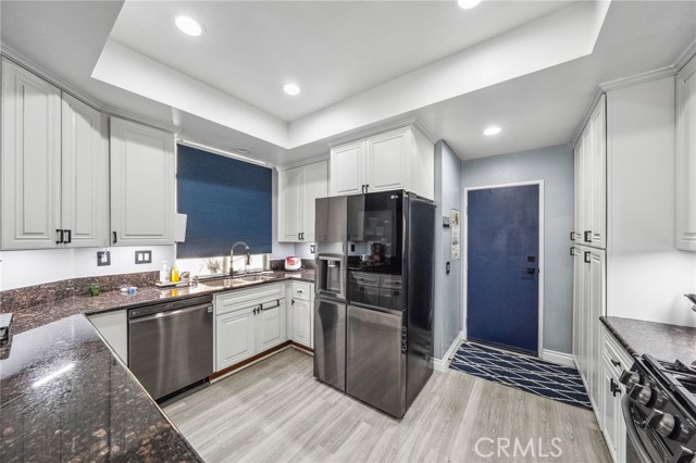 3190 Altura Court, Corona CA: https://media.crmls.org/medias/11e939f8-48dd-40dd-9d35-813a527ca345.jpg