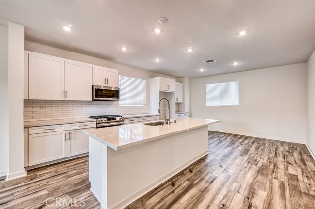 Detail Gallery Image 7 of 32 For 27038 via Caminata, San Juan Capistrano,  CA 92675 - 4 Beds | 3/1 Baths