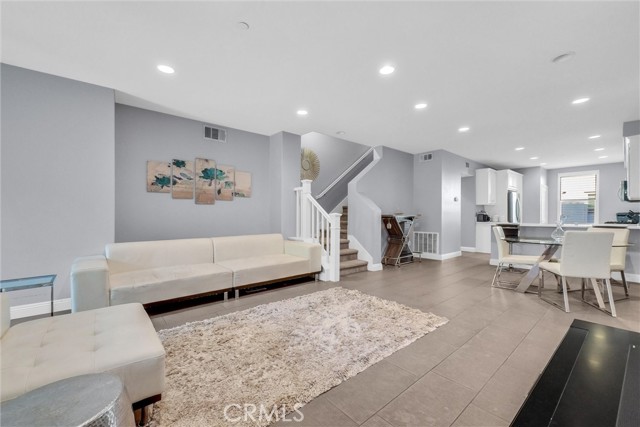 Detail Gallery Image 6 of 26 For 213 Native, Irvine,  CA 92618 - 2 Beds | 2/1 Baths