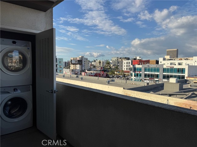 Detail Gallery Image 14 of 17 For 1025 S Berendo St #304,  Los Angeles,  CA 90006 - 0 Beds | 1 Baths