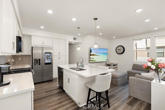 Detail Gallery Image 7 of 28 For 11063 Wander, Rancho Cucamonga,  CA 91730 - 2 Beds | 2 Baths