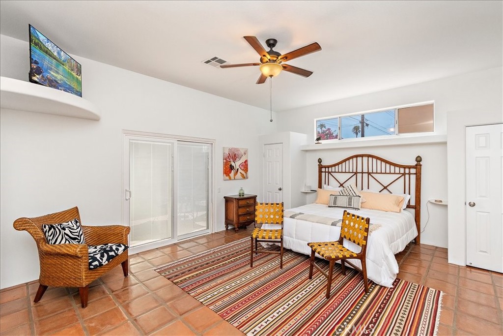 MLS #OC25260928 image #5