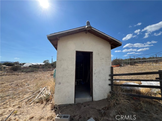 41735 El Campo Rd, Anza CA: https://media.crmls.org/medias/11ed9a7e-8a2e-4462-a61d-97a67a232daf.jpg