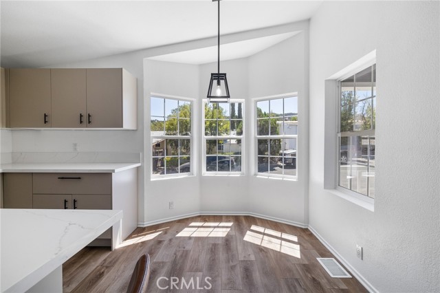 23777 Mulholland Highway, Calabasas CA: https://media.crmls.org/medias/11edb781-a78d-4248-80ef-83a7a6970628.jpg
