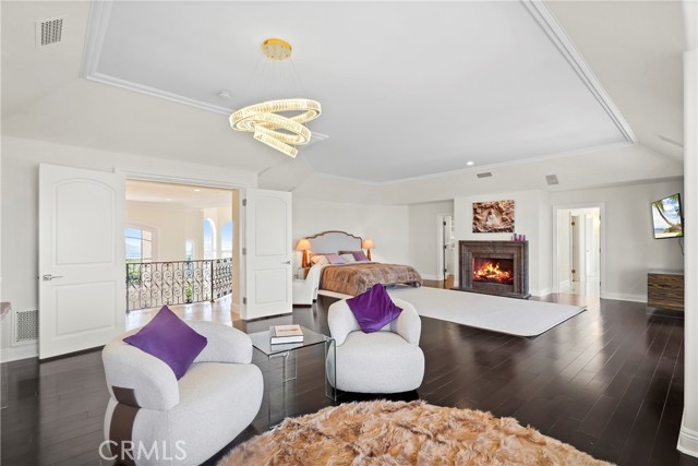 13320 Mulholland Drive, Beverly Hills CA: https://media.crmls.org/medias/11ee3b18-1a7f-4150-b1a4-3dfc7cc97316.jpg