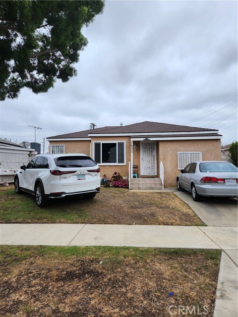 635 E Redondo Beach Boulevard, Rancho Dominguez CA: https://media.crmls.org/medias/11eebd22-7b74-4166-8df5-67bec4d11991.jpg
