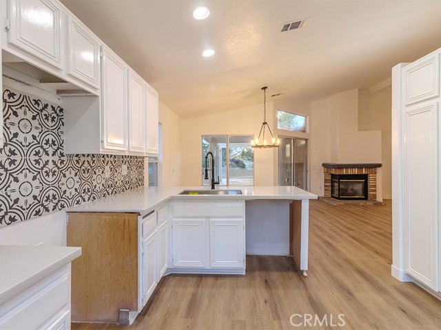 Detail Gallery Image 8 of 34 For 23103 Coffee Berry Cir, Corona,  CA 92883 - 4 Beds | 2 Baths