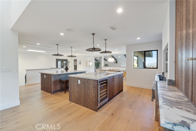 Detail Gallery Image 13 of 61 For 3250 Coldwater Canyon Ave, Studio City,  CA 91604 - 4 Beds | 4 Baths