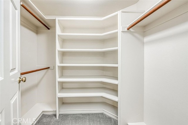 Detail Gallery Image 40 of 50 For 529 E Chesapeake Cir, Fresno,  CA 93730 - 4 Beds | 3/1 Baths