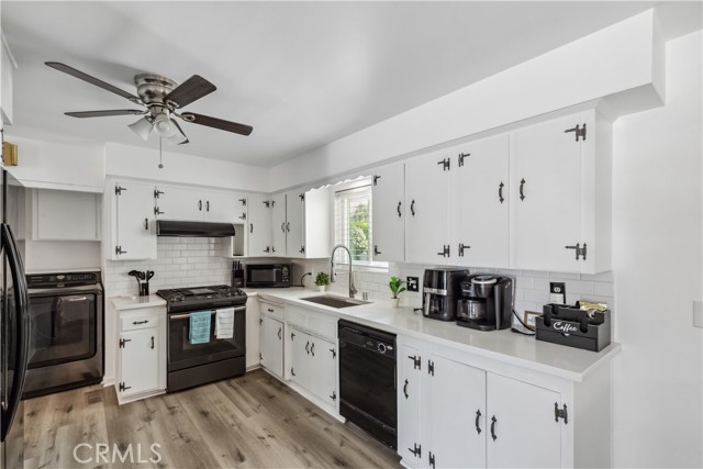 Detail Gallery Image 27 of 64 For 925 S Purdue Ave, Fresno,  CA 93727 - 5 Beds | 4 Baths