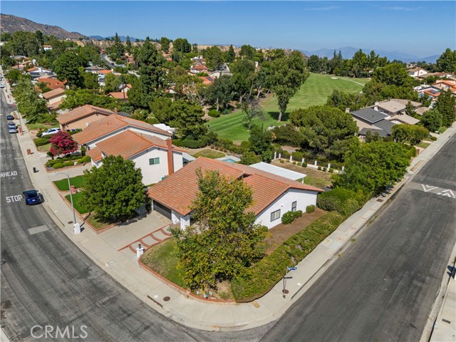 11730 Preston Trails Avenue, Porter Ranch CA: https://media.crmls.org/medias/11f0fca4-d1ba-4d3d-a6e6-b06abdcdb15a.jpg