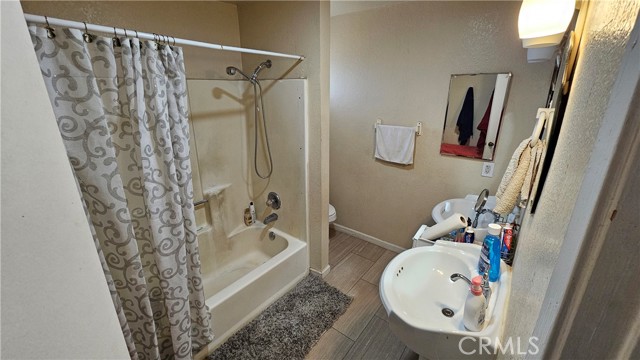 Detail Gallery Image 29 of 32 For 1820 E Avenue J 10, Lancaster,  CA 93535 - 4 Beds | 3 Baths