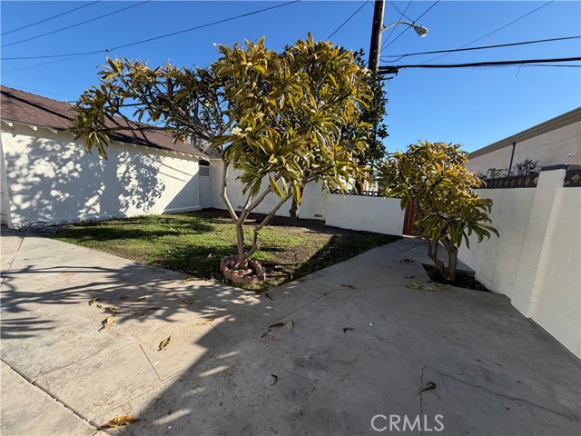 Detail Gallery Image 8 of 57 For 4128 Ostrom, Lakewood,  CA 90713 - 3 Beds | 2 Baths