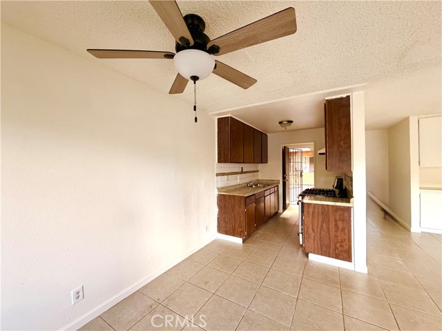 Detail Gallery Image 19 of 25 For 14134 Delano, Van Nuys,  CA 91401 - 2 Beds | 2 Baths