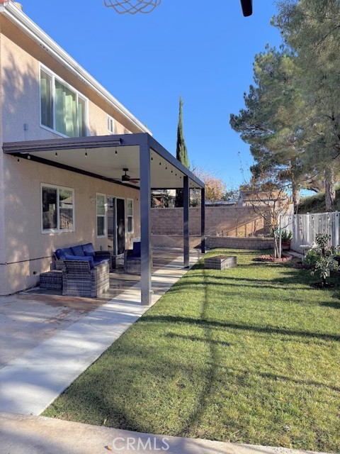 Detail Gallery Image 22 of 25 For 19718 May Way, Canyon Country,  CA 91351 - 4 Beds | 3 Baths