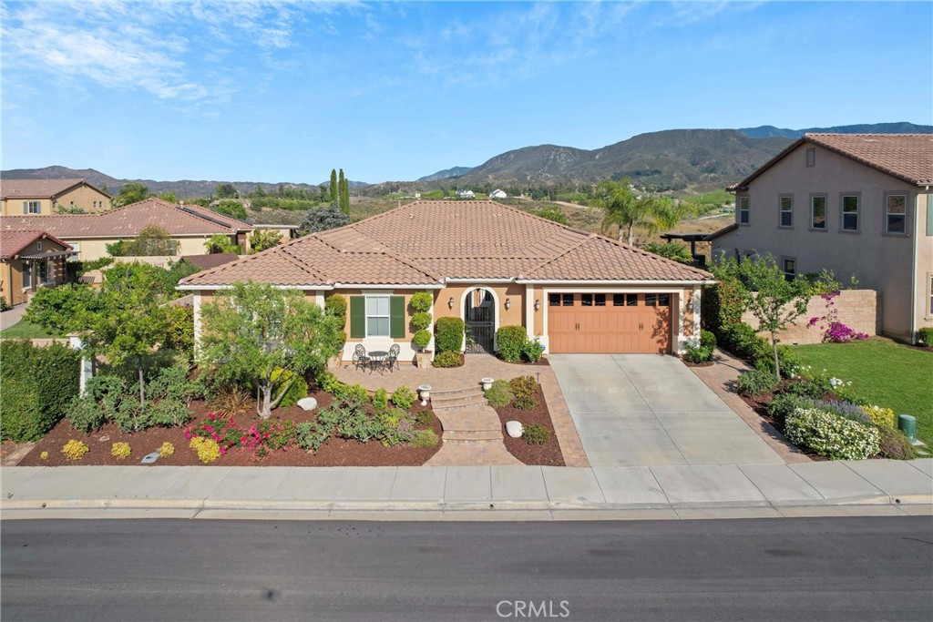 44655 Howell Mountain Street
