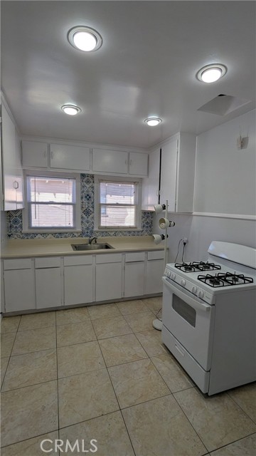 Detail Gallery Image 16 of 21 For 8801 Valley View, Buena Park,  CA 90620 - 2 Beds | 1 Baths